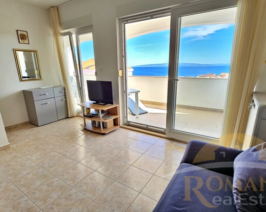 Two bedroom apartment in Okrug Gornji - For sale